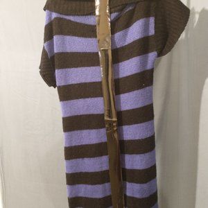 Black and blue short sleeve sweater dress